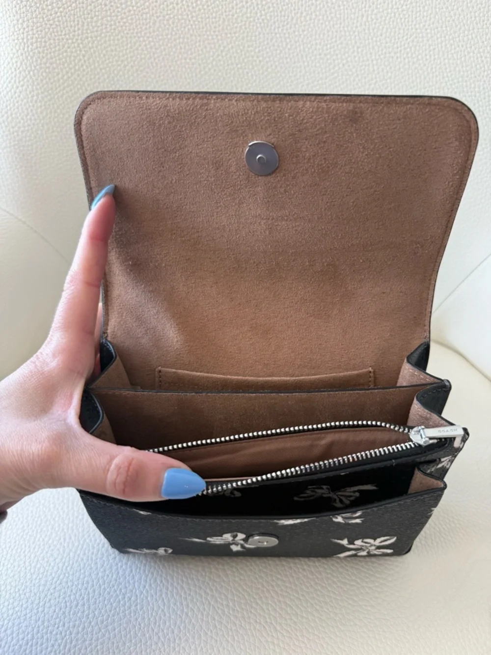 Coach Mini Klare Black Bow Print Chain Crossbody Bag - NWOT - Picture 5 of 10